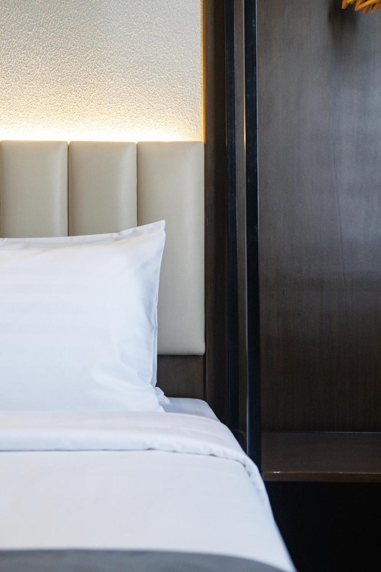 Amber Hotel - Cebu Екстер'єр фото
